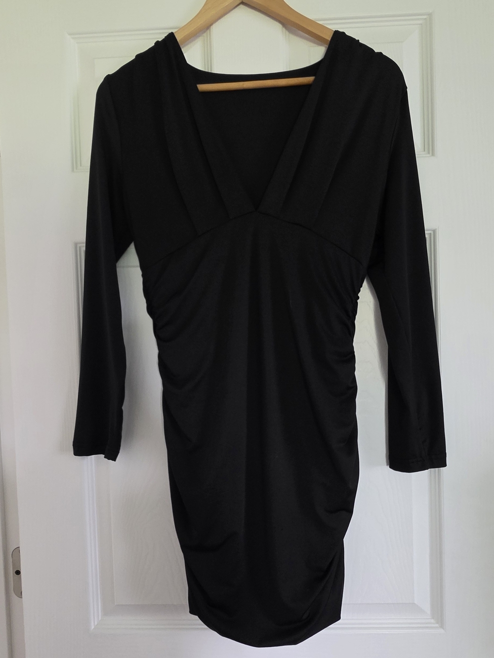 SHEIN Black V-Neck Ruched Long Sleeve Dress